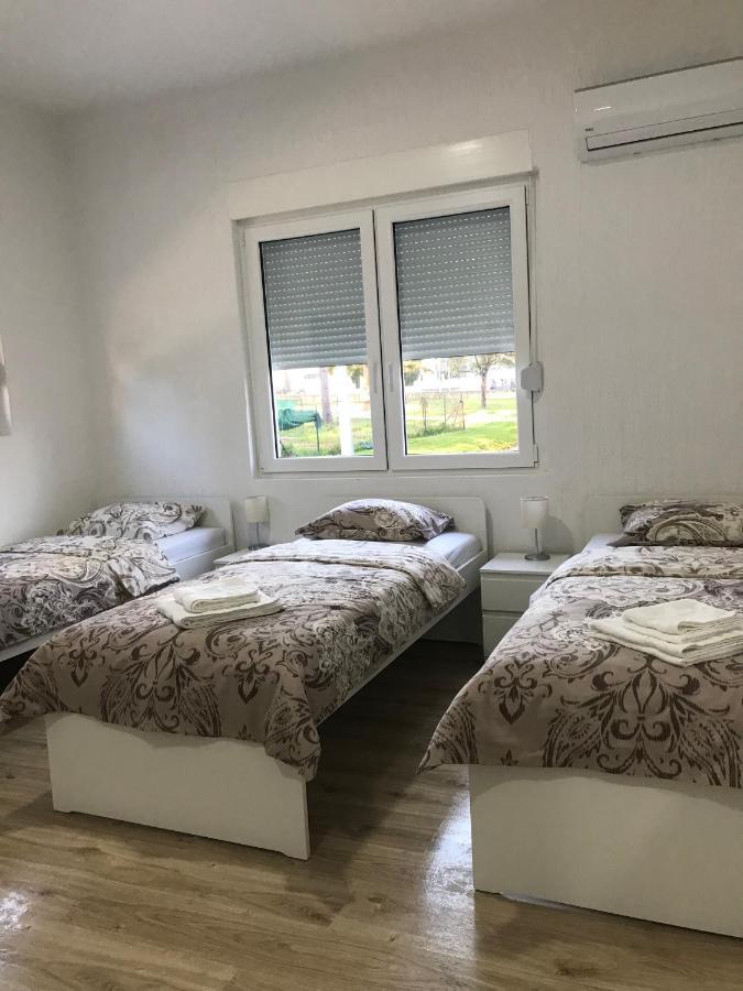 Soba Milojkovic Apartment Golubac Bagian luar foto