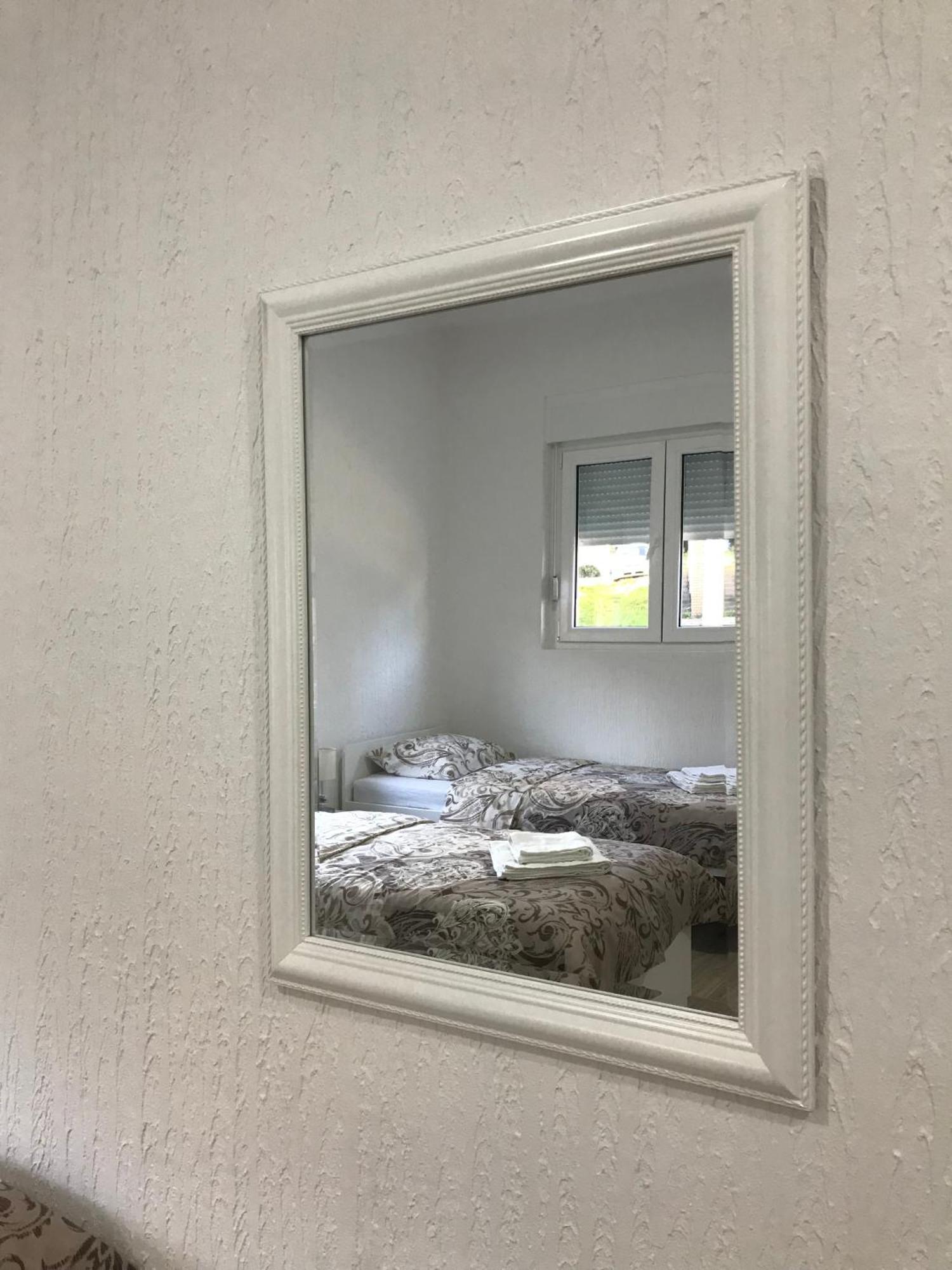 Soba Milojkovic Apartment Golubac Bagian luar foto