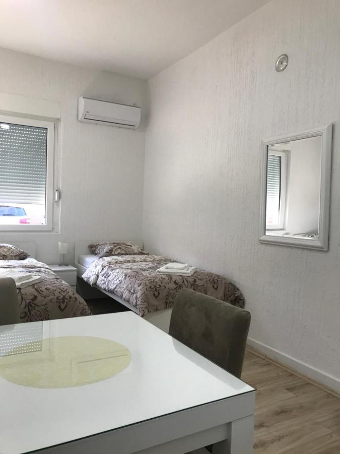Soba Milojkovic Apartment Golubac Bagian luar foto